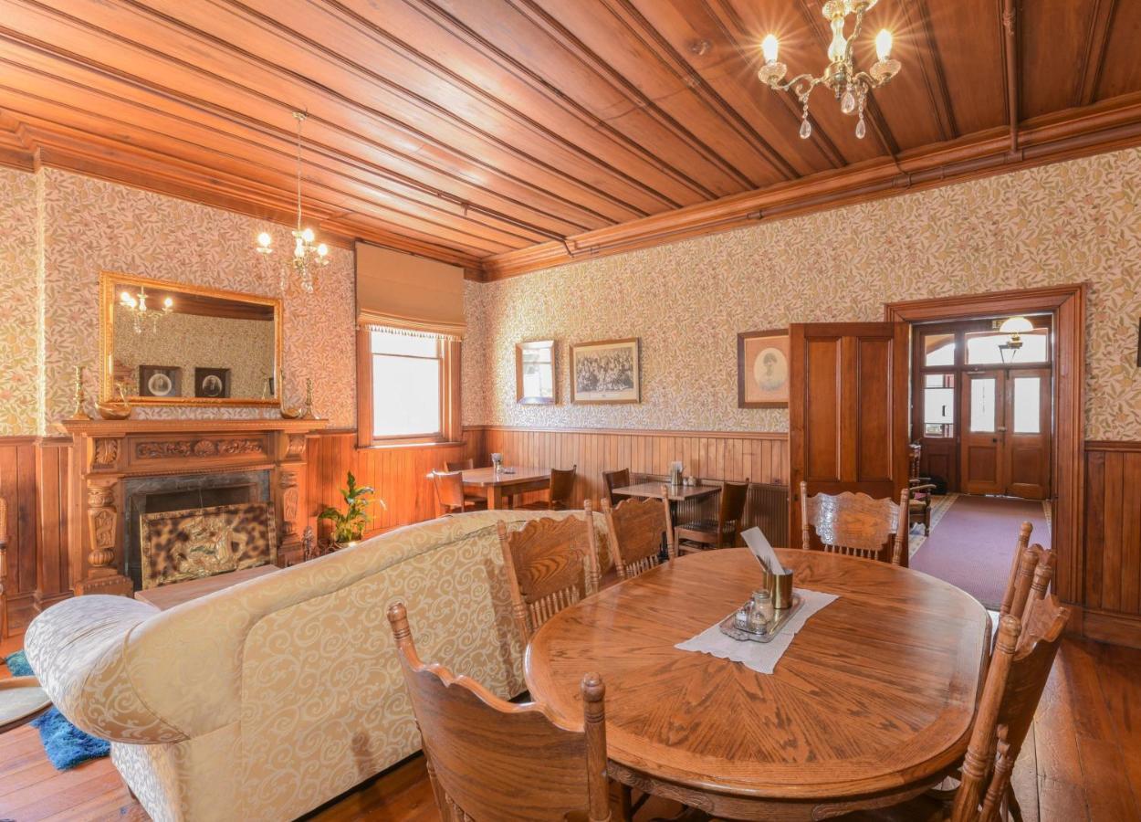 Dunstan House Motel Clyde Dış mekan fotoğraf